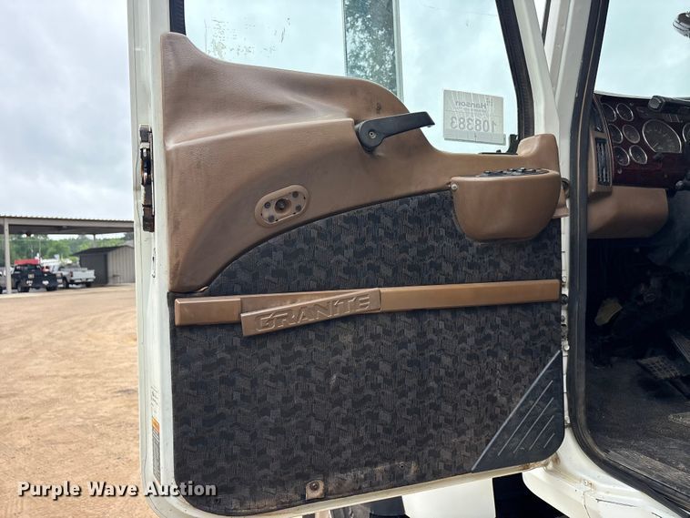 image for item ET2009 2007 Mack CV713 dump truck