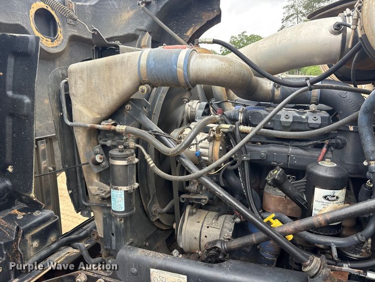 image for item ET2009 2007 Mack CV713 dump truck
