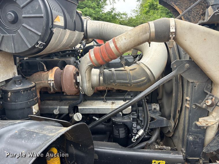 image for item ET2009 2007 Mack CV713 dump truck