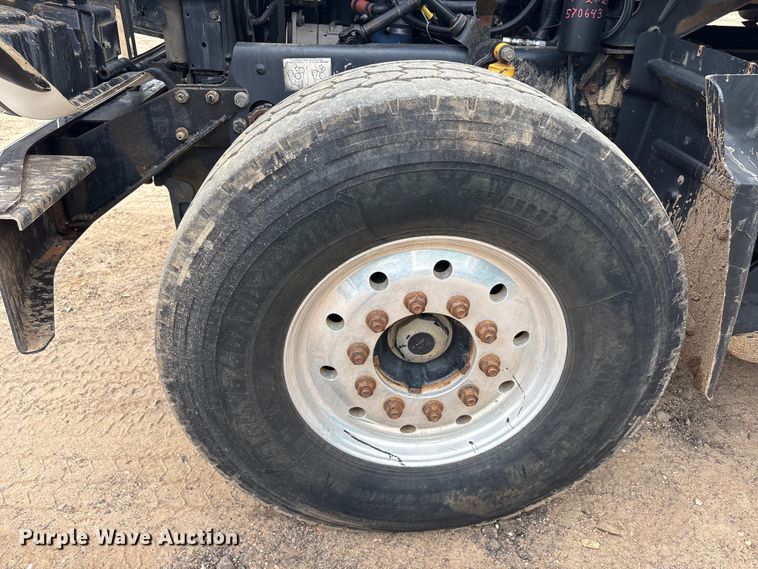 image for item ET2009 2007 Mack CV713 dump truck