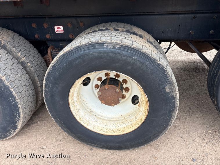 image for item ET2009 2007 Mack CV713 dump truck