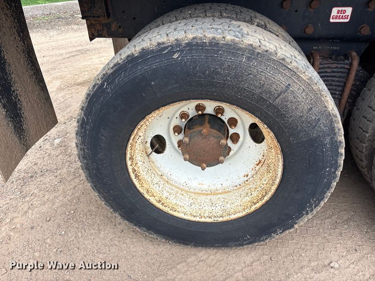image for item ET2009 2007 Mack CV713 dump truck
