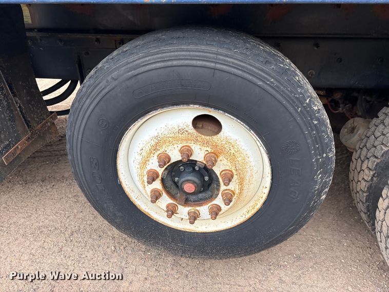 image for item ET2009 2007 Mack CV713 dump truck