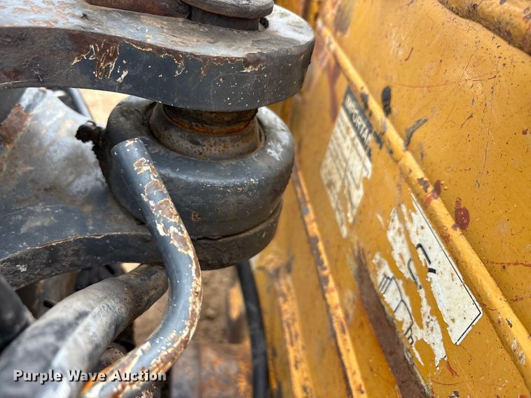 image for item ET2011 2017 John Deere 700K LGP dozer
