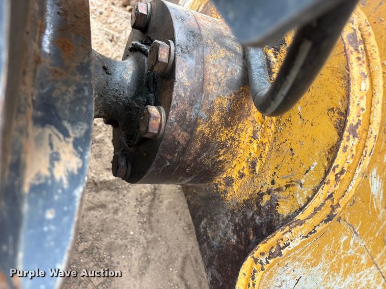 image for item ET2011 2017 John Deere 700K LGP dozer
