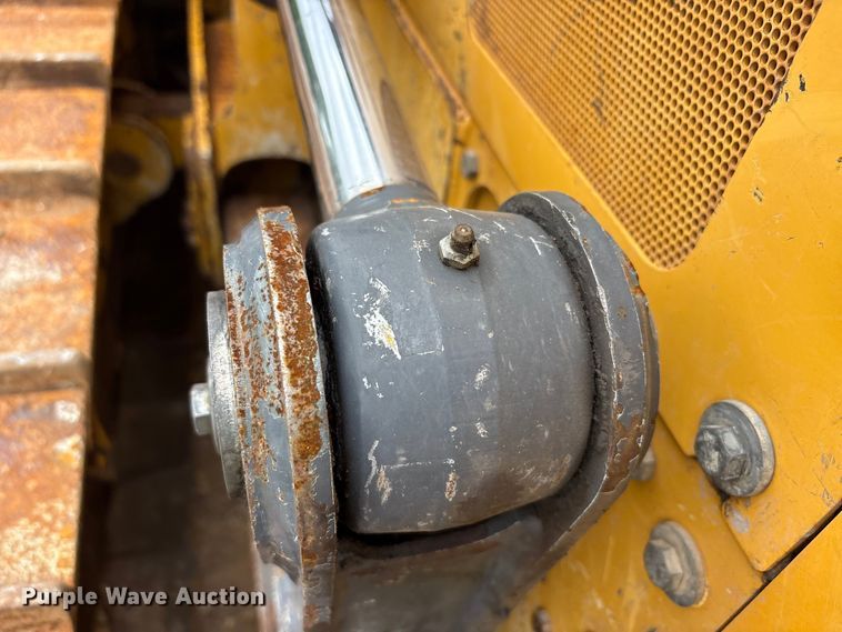 image for item ET2011 2017 John Deere 700K LGP dozer