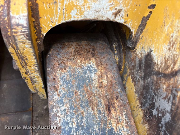 image for item ET2011 2017 John Deere 700K LGP dozer
