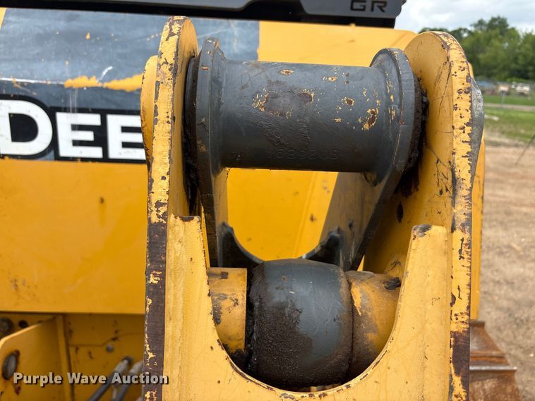 image for item ET2011 2017 John Deere 700K LGP dozer