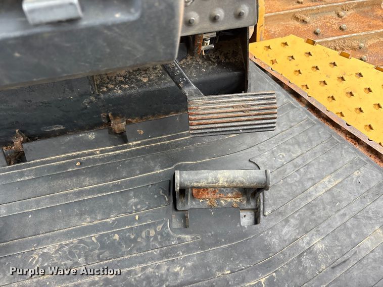 image for item ET2011 2017 John Deere 700K LGP dozer