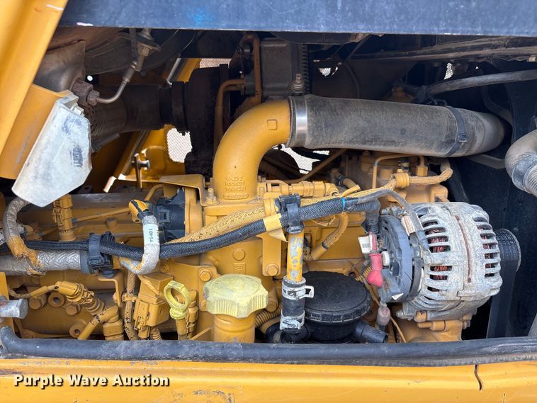 image for item ET2011 2017 John Deere 700K LGP dozer