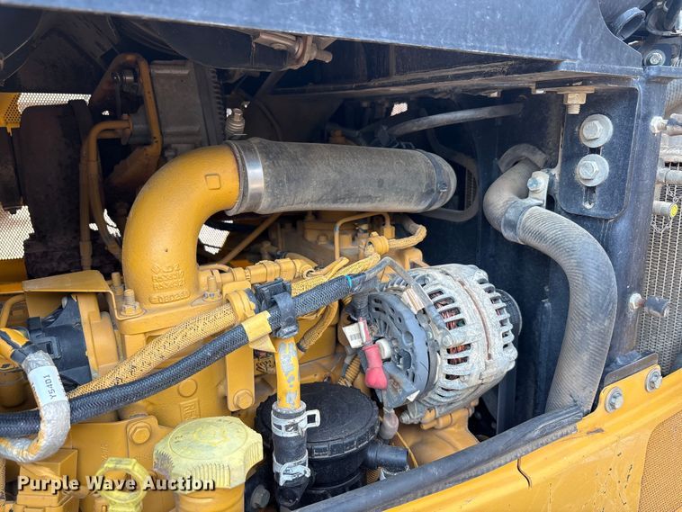 image for item ET2011 2017 John Deere 700K LGP dozer
