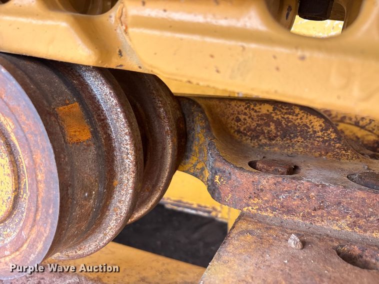 image for item ET2011 2017 John Deere 700K LGP dozer