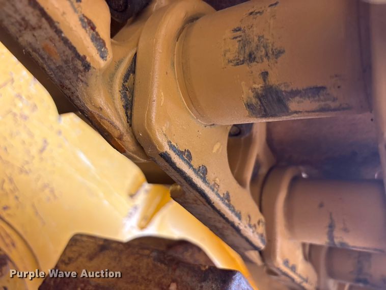 image for item ET2011 2017 John Deere 700K LGP dozer