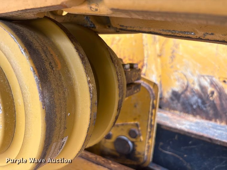 image for item ET2011 2017 John Deere 700K LGP dozer