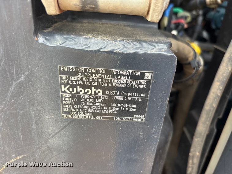 image for item ET2012 2018 Kubota SVL 95 tracked skid steer loader