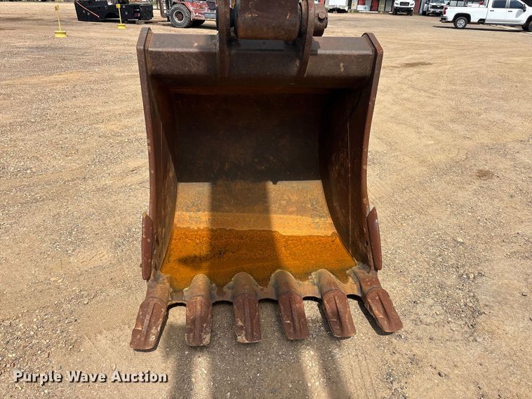 image for item ET2013 2014 Komatsu PC360LC-10 excavator