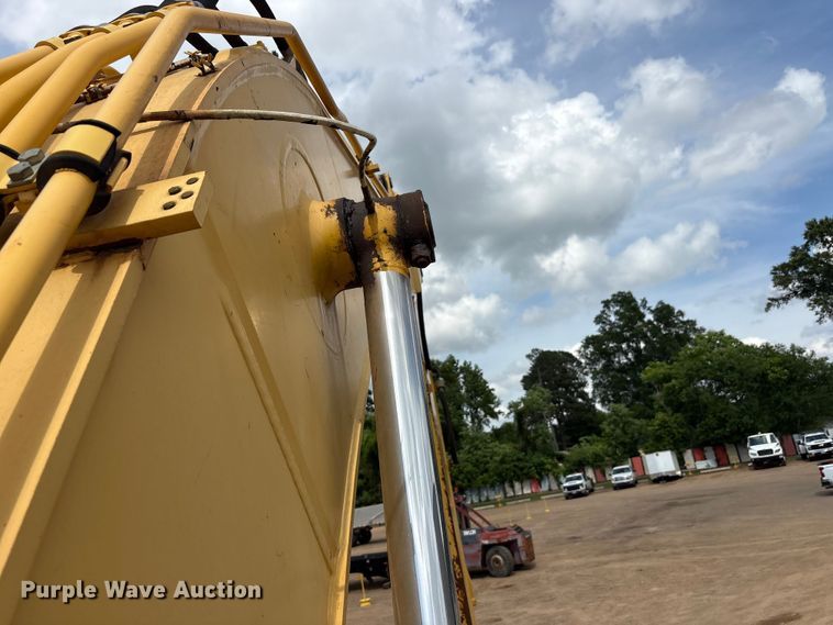 image for item ET2013 2014 Komatsu PC360LC-10 excavator