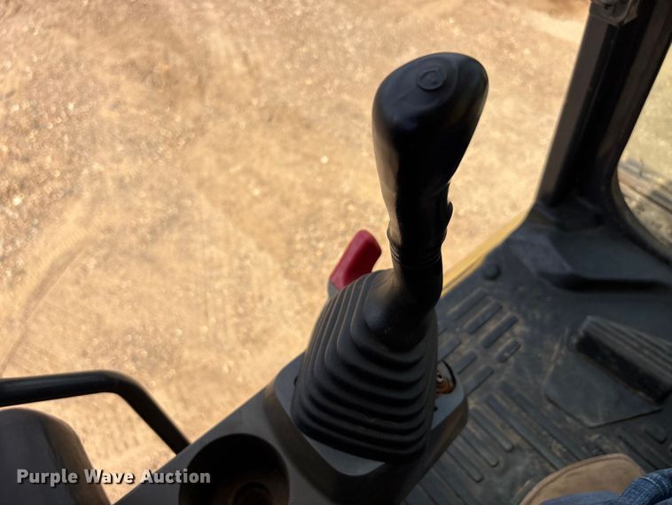 image for item ET2013 2014 Komatsu PC360LC-10 excavator