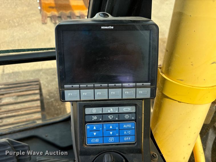 image for item ET2013 2014 Komatsu PC360LC-10 excavator