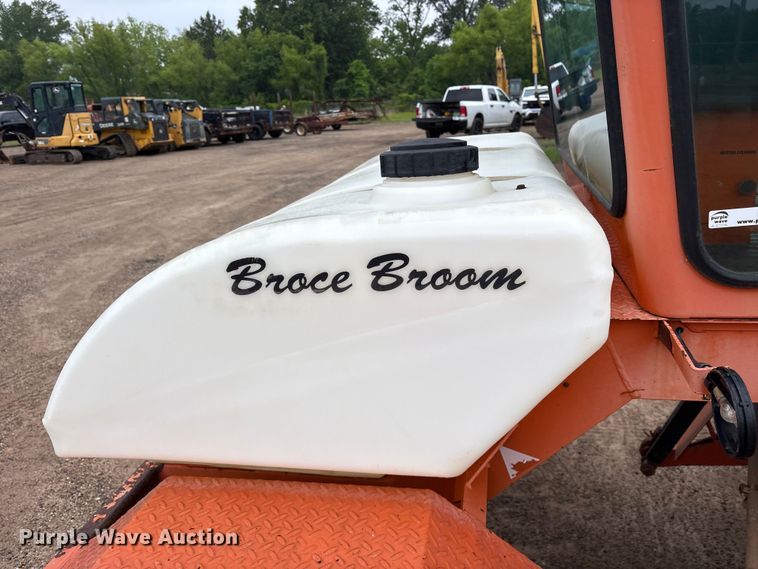 image for item ET2015 2002 Broce RJ350 broom