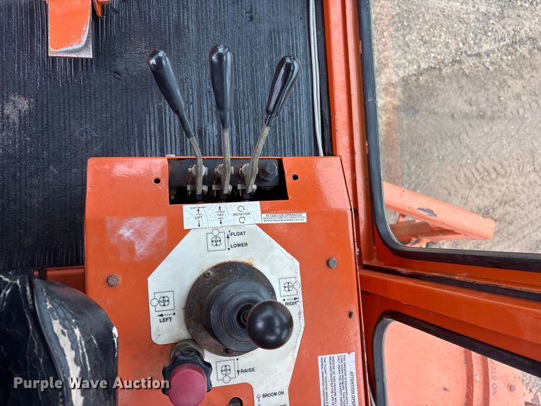 image for item ET2015 2002 Broce RJ350 broom