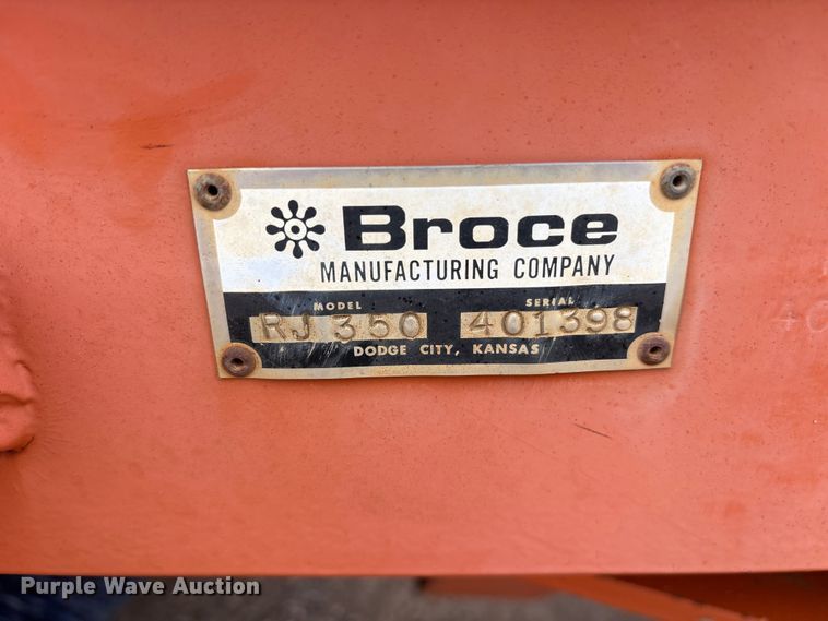 image for item ET2015 2002 Broce RJ350 broom