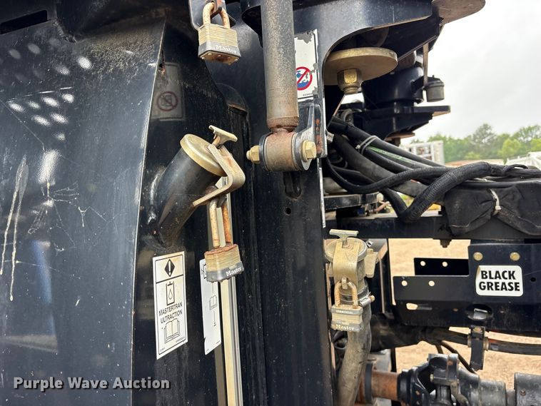 image for item ET2016 2019 New Holland T9.645S Scraper Special 4WD tractor