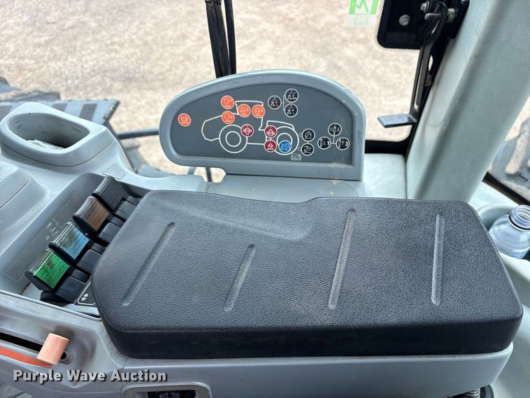 image for item ET2016 2019 New Holland T9.645S Scraper Special 4WD tractor