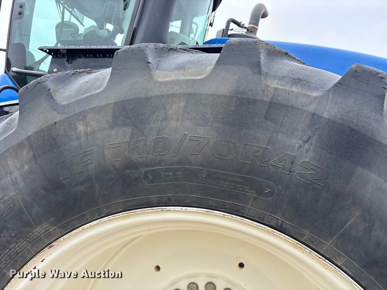 image for item ET2016 2019 New Holland T9.645S Scraper Special 4WD tractor