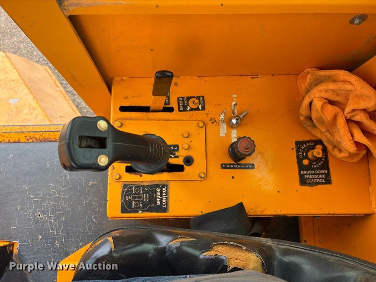 image for item ET2018 Rosco RB-48 broom