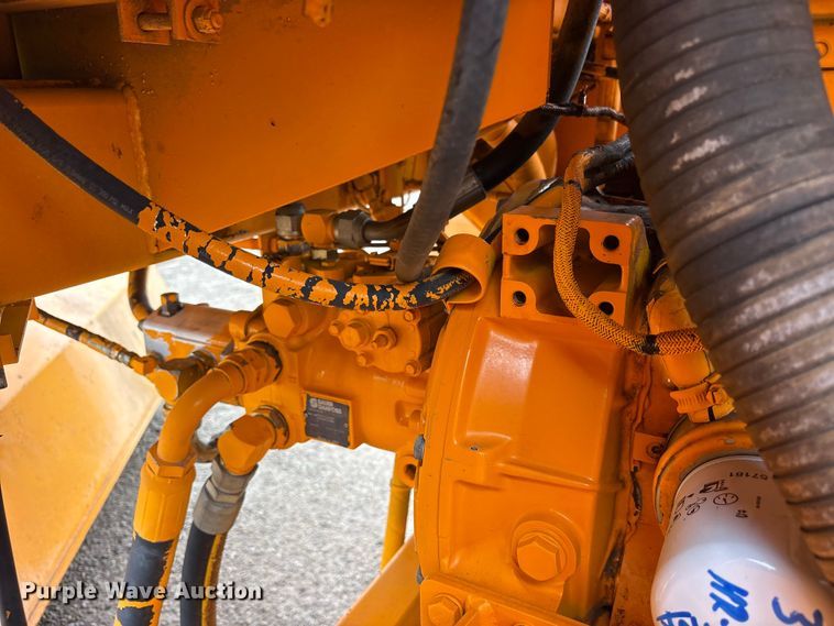 image for item ET2018 Rosco RB-48 broom