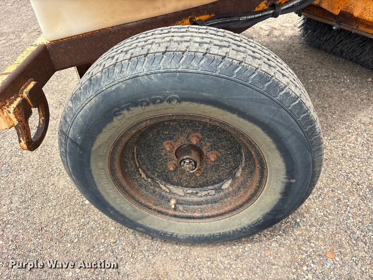 image for item ET2018 Rosco RB-48 broom