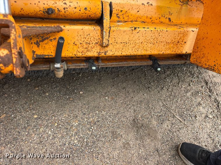 image for item ET2018 Rosco RB-48 broom