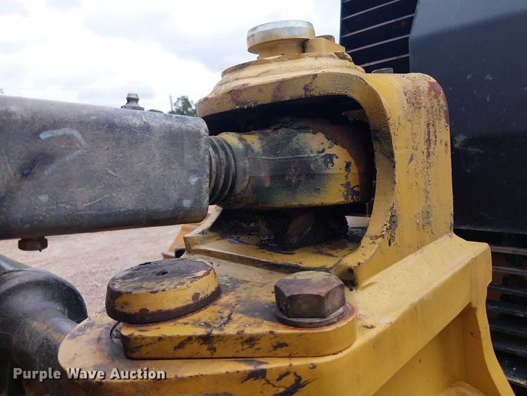 image for item ET2019 2017 Caterpillar D6K2 LGP dozer