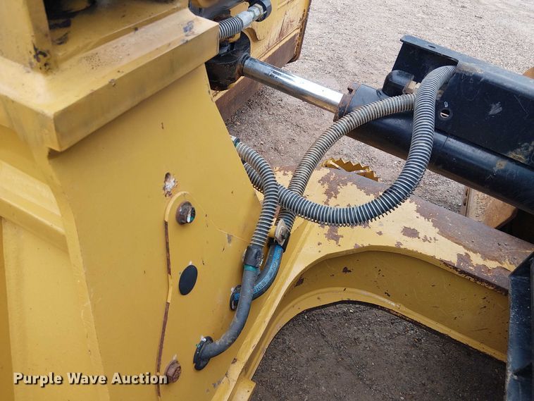 image for item ET2019 2017 Caterpillar D6K2 LGP dozer