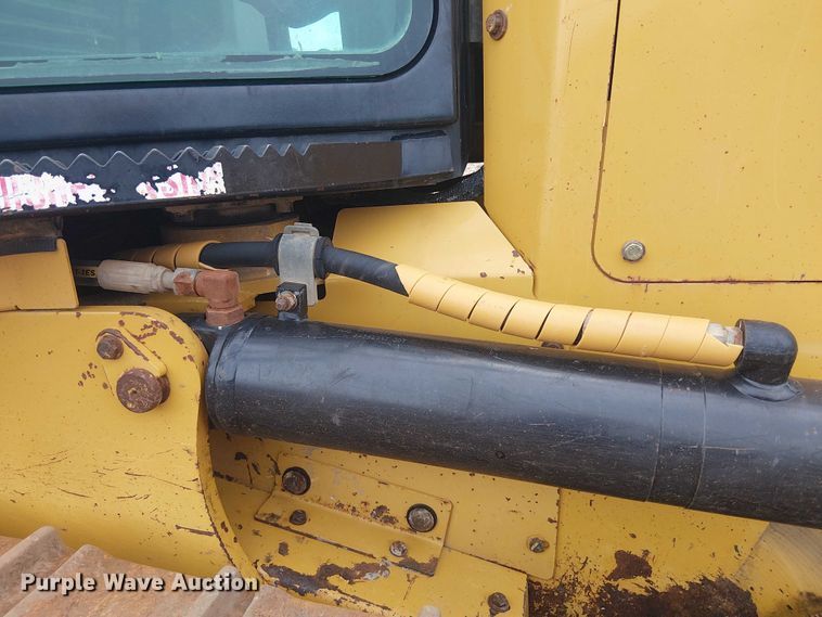 image for item ET2019 2017 Caterpillar D6K2 LGP dozer
