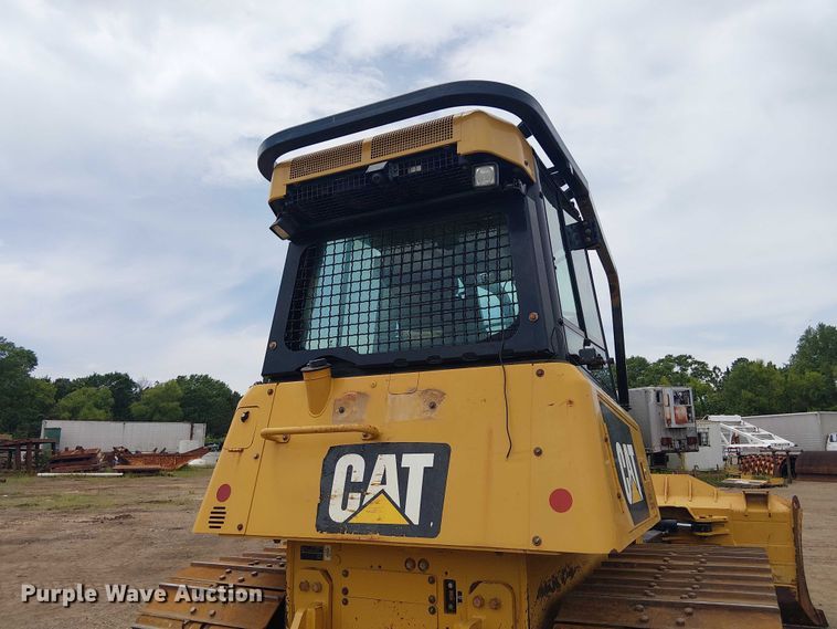 image for item ET2019 2017 Caterpillar D6K2 LGP dozer
