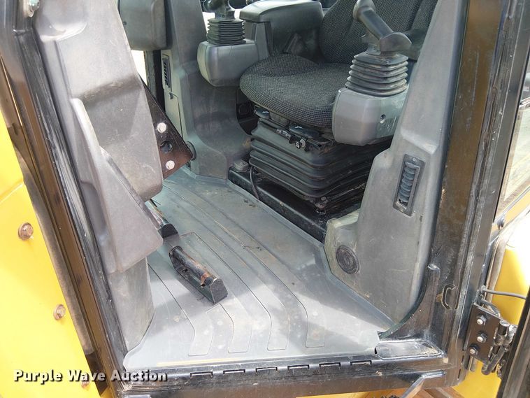 image for item ET2019 2017 Caterpillar D6K2 LGP dozer