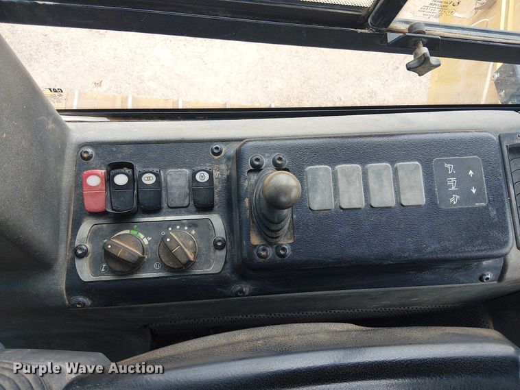 image for item ET2019 2017 Caterpillar D6K2 LGP dozer