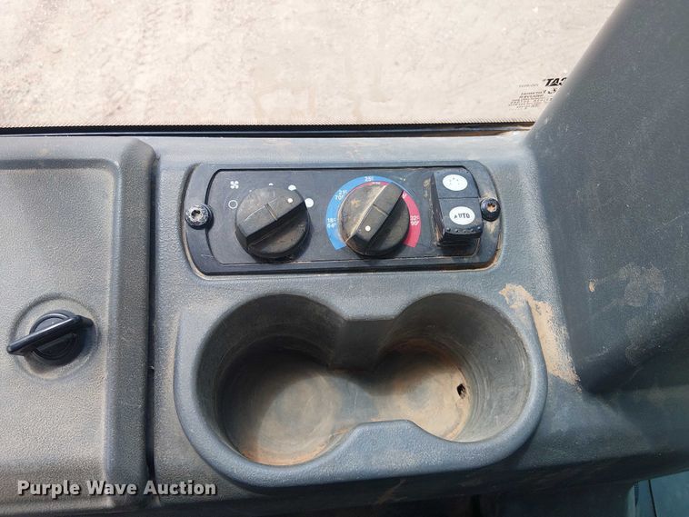 image for item ET2019 2017 Caterpillar D6K2 LGP dozer