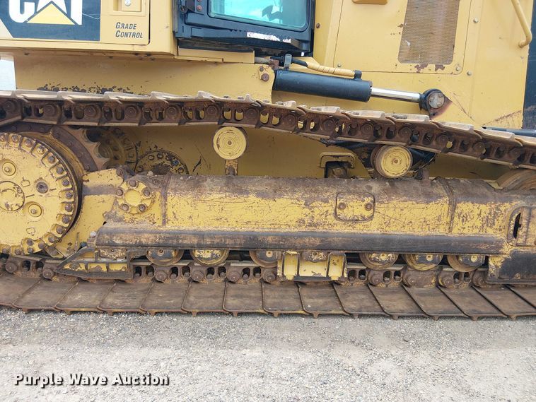 image for item ET2019 2017 Caterpillar D6K2 LGP dozer