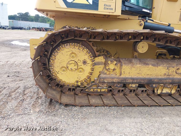 image for item ET2019 2017 Caterpillar D6K2 LGP dozer