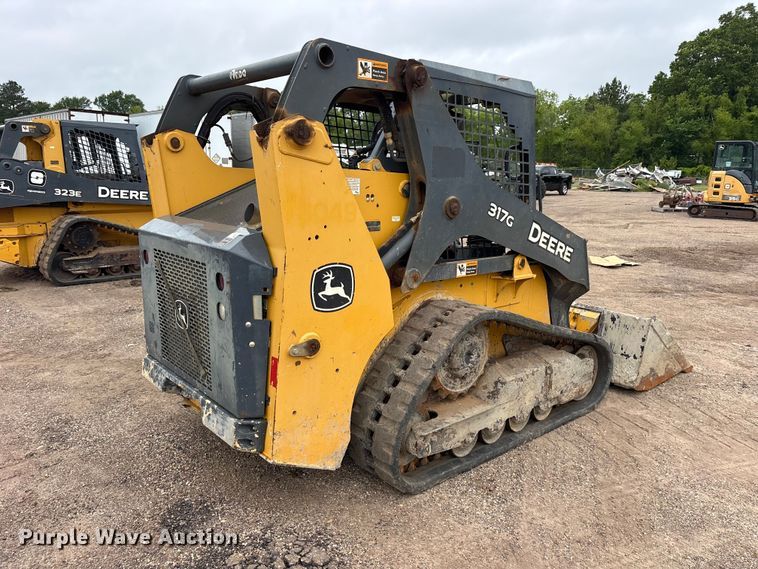 image for item ET2026 2017 John Deere 317G tracked skid steer loader