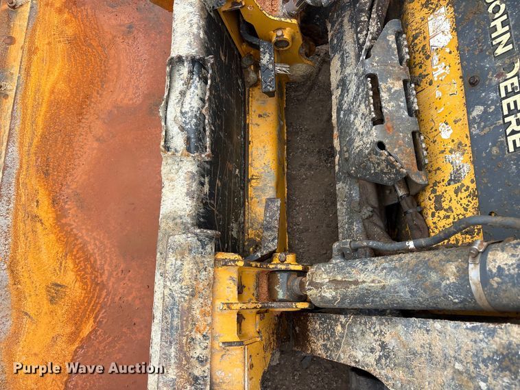 image for item ET2026 2017 John Deere 317G tracked skid steer loader