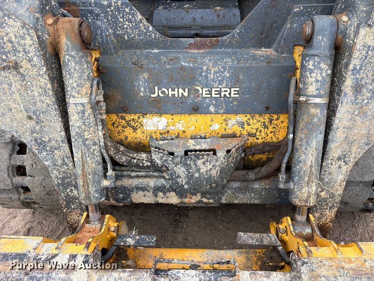 image for item ET2026 2017 John Deere 317G tracked skid steer loader