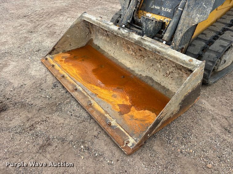 image for item ET2026 2017 John Deere 317G tracked skid steer loader