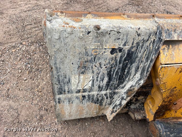 image for item ET2026 2017 John Deere 317G tracked skid steer loader