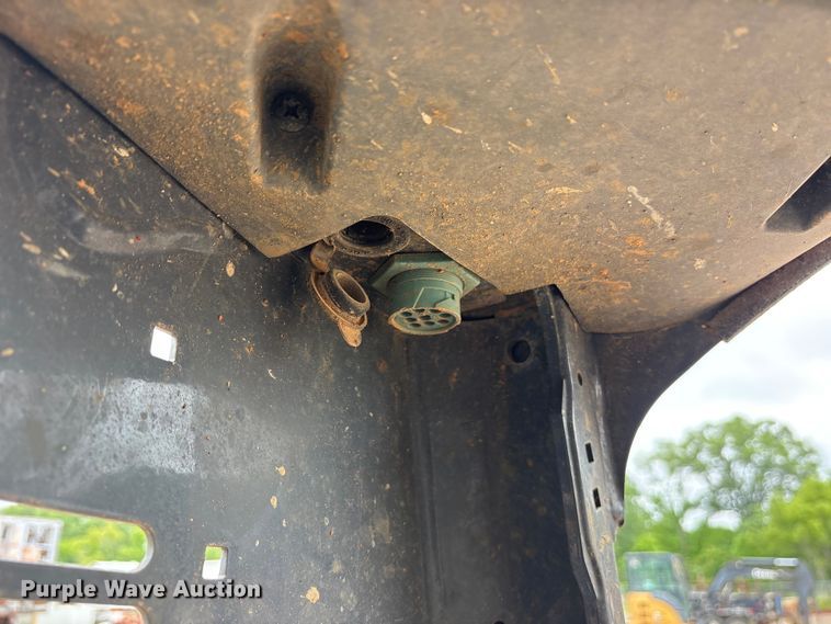 image for item ET2026 2017 John Deere 317G tracked skid steer loader