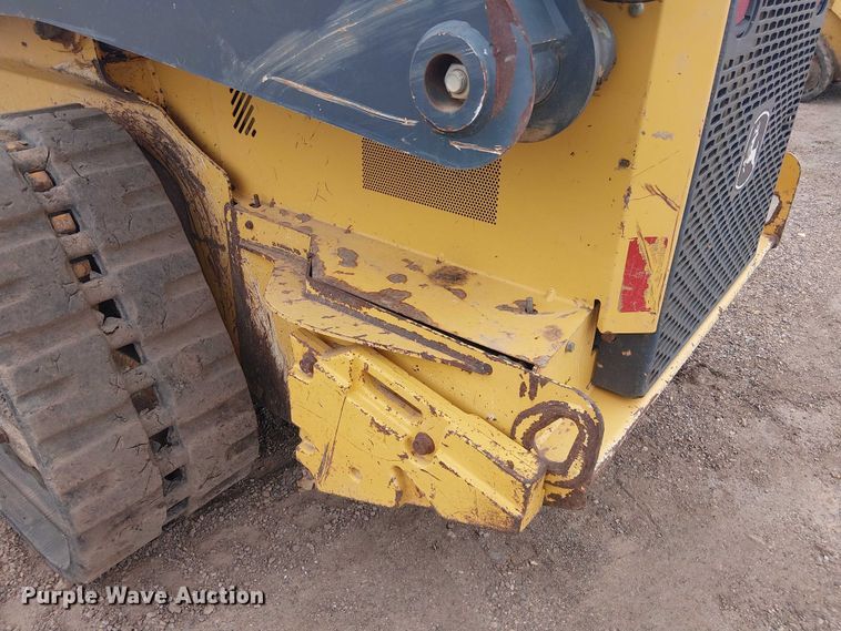image for item ET2027 2017 John Deere 323E tracked skid steer loader