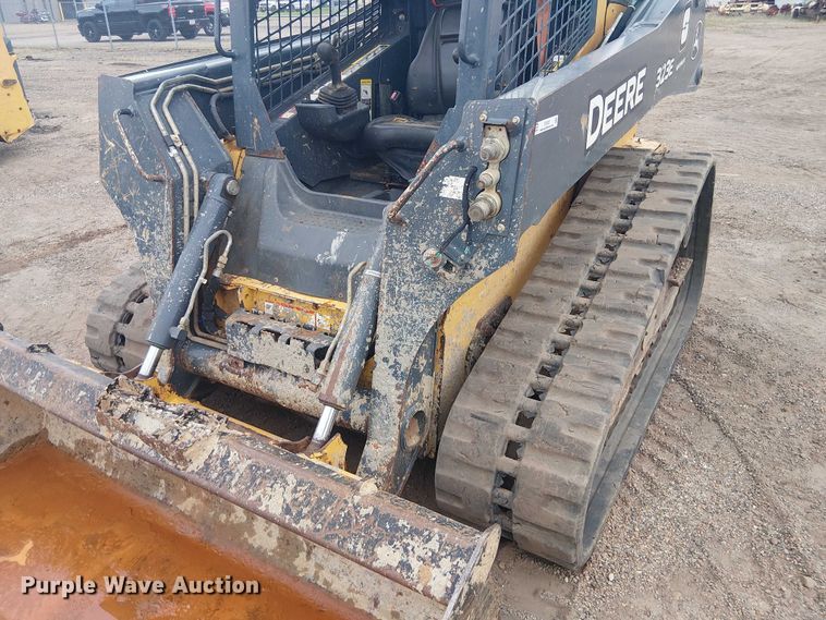 image for item ET2027 2017 John Deere 323E tracked skid steer loader